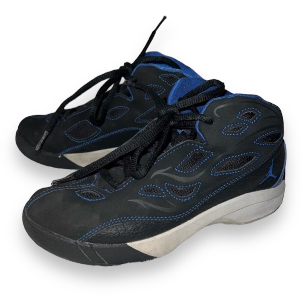 Rare Jordan Sneakers Black / Blue Nike Basketball Shoes Boy’s Size 13C